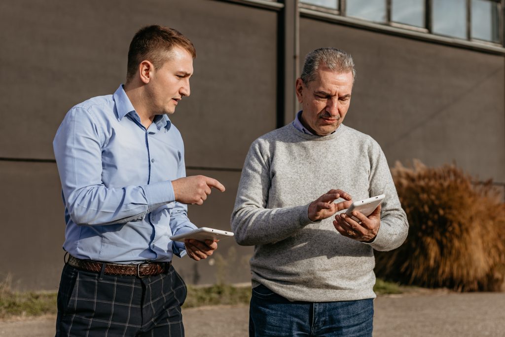 Beter adviseren met digitale tools: Hoe informatievoorziening de buitendienst versterkt